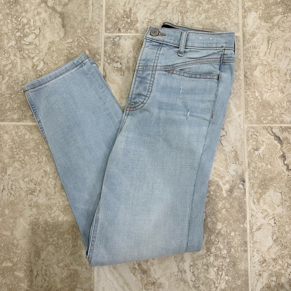 Express Super High Rise Mom Jean